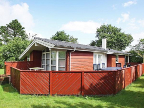 Three-Bedroom Holiday home in Farsø 10
